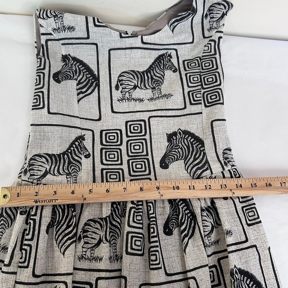 Vintage Zebra Print Fit and Flare‎ Dress Tan Black XS - Picture 5 of 8
